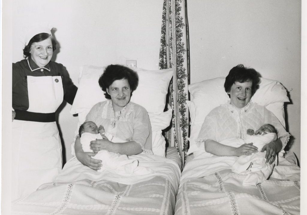 New-mothers-at-Castle-Hills-1945